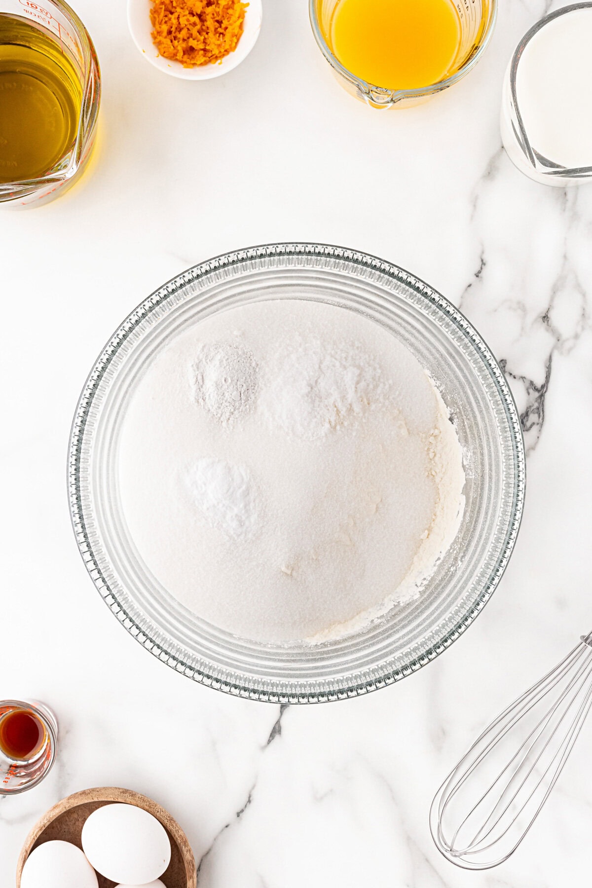 All the dry ingredients in a bowl.
