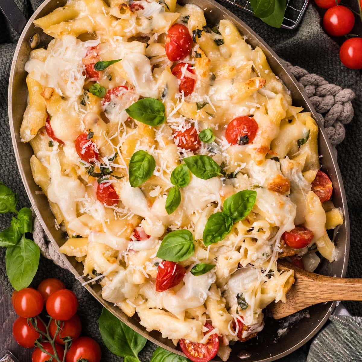 Overhead of baked penne.