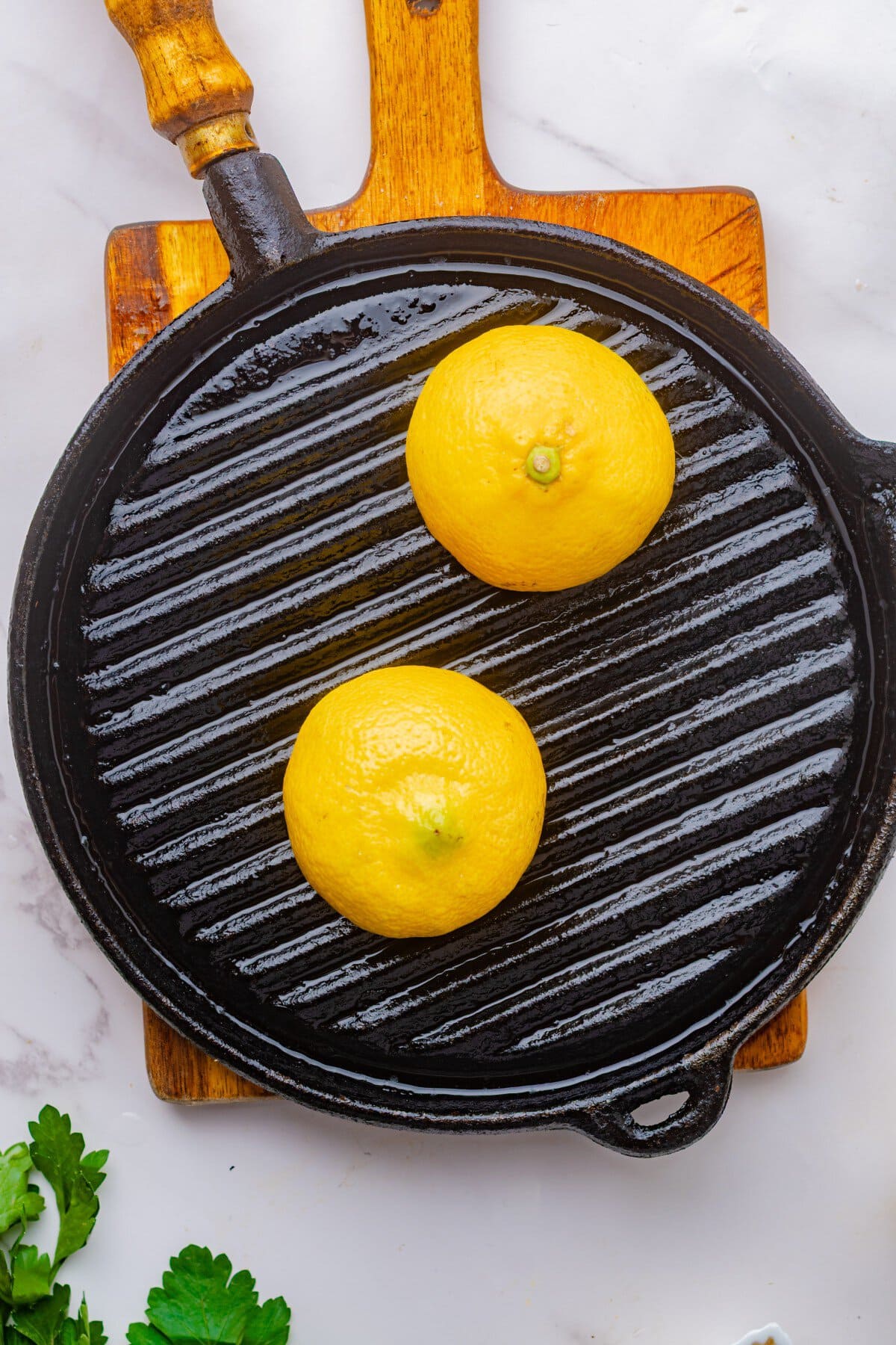 Grilling lemon. 
