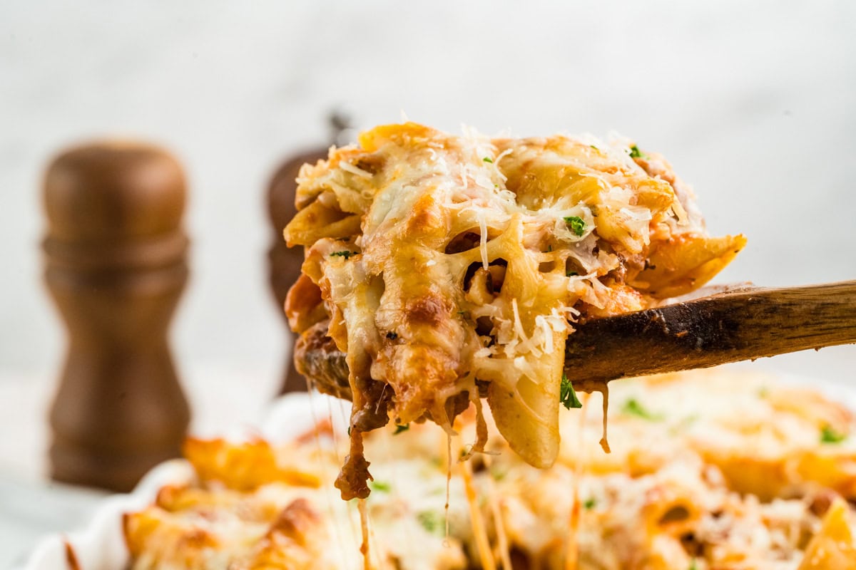 Spoonful of baked mostaccioli.